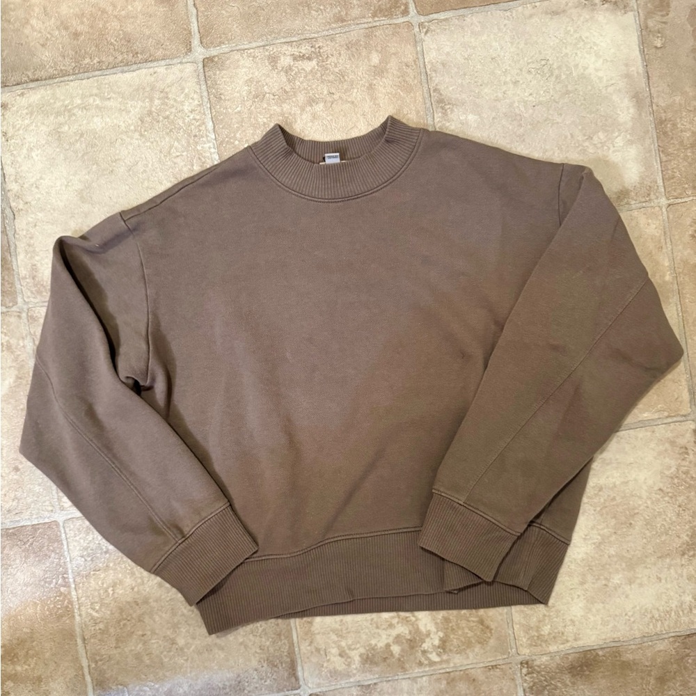Women’s sweater & sweatpant set